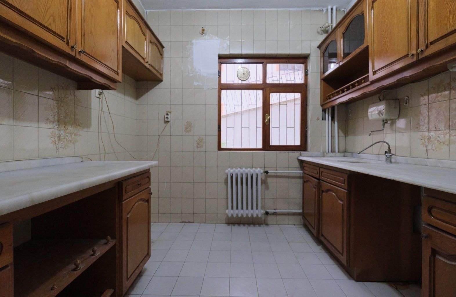 YUKARI BAHÇELİEVLER'DE SATILIK 3+1 DAİRE — 2