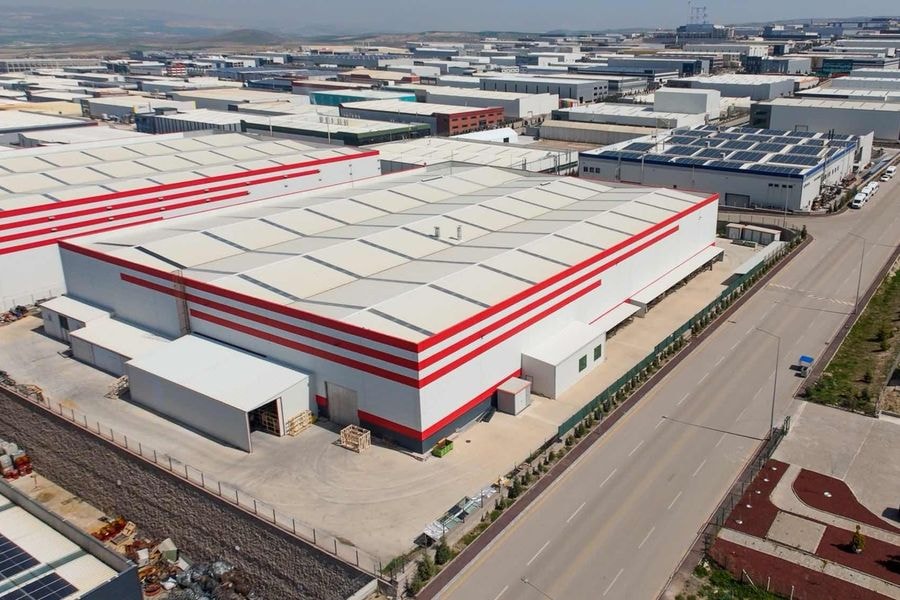 ASO 2.OSB'de tam faturalı 8.117 m² kapalı alanlı fabrika
